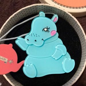 Erstwilder Hippo Broach